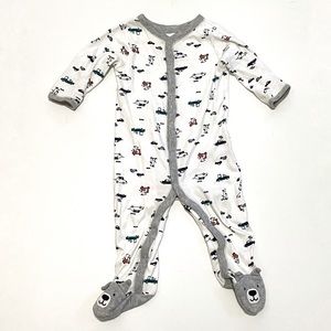 Carter’s • baby onesie pyjamas snap animals vehicles bear feet • 6 month
